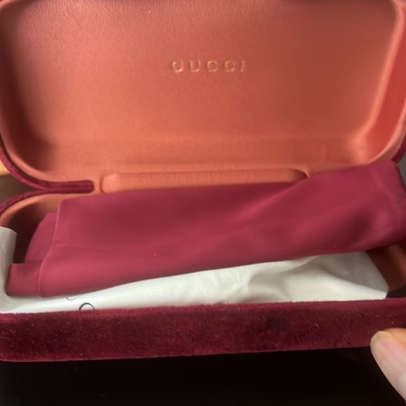Gucci Sunglasses - Picture 2 of 3
